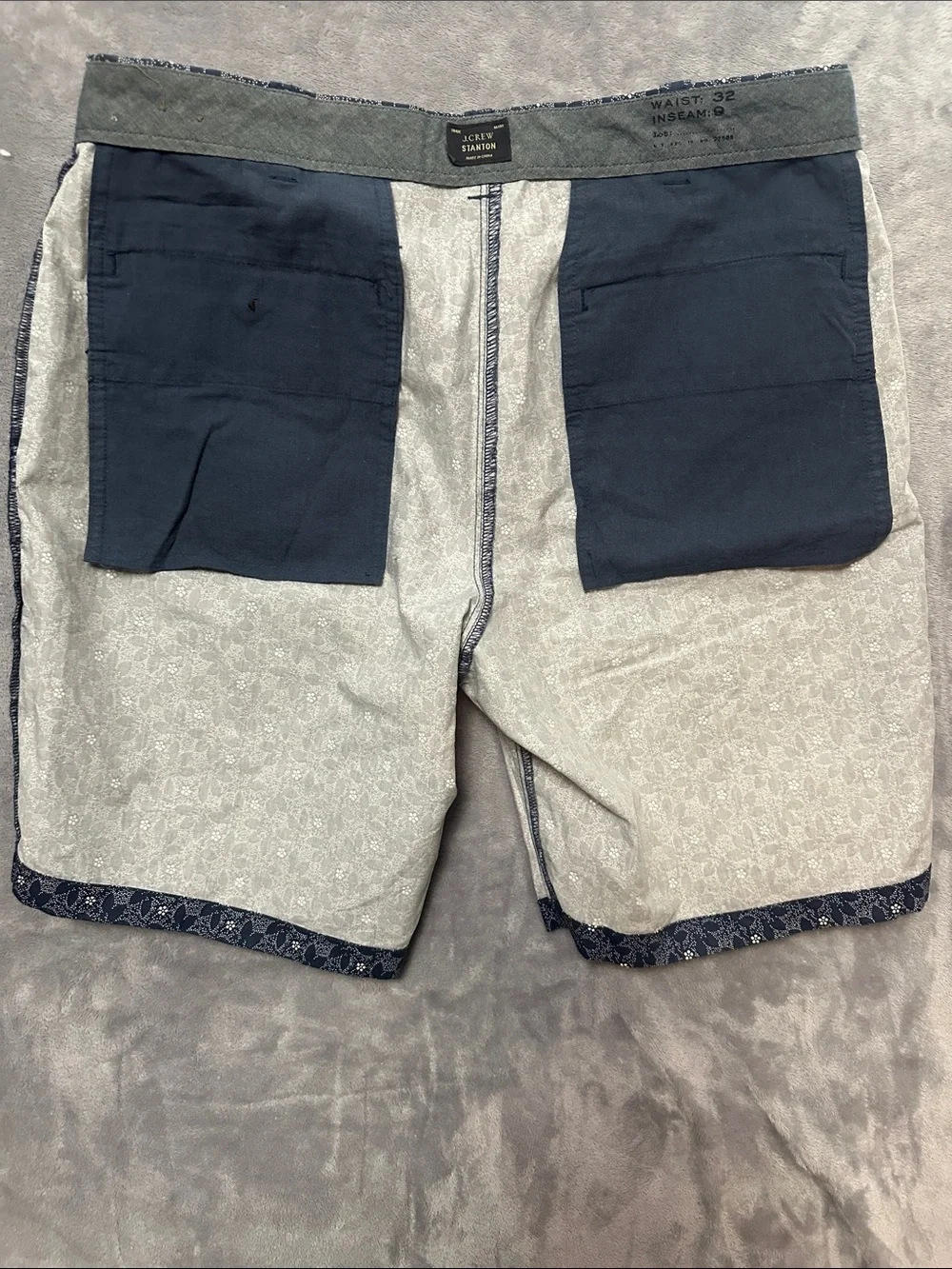 J. Crew Navy Floral Print Flat-Front Men’s Chino Shorts SOO3